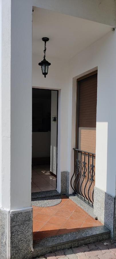 La Casa Ciarlasca Lacchiarella Exterior photo
